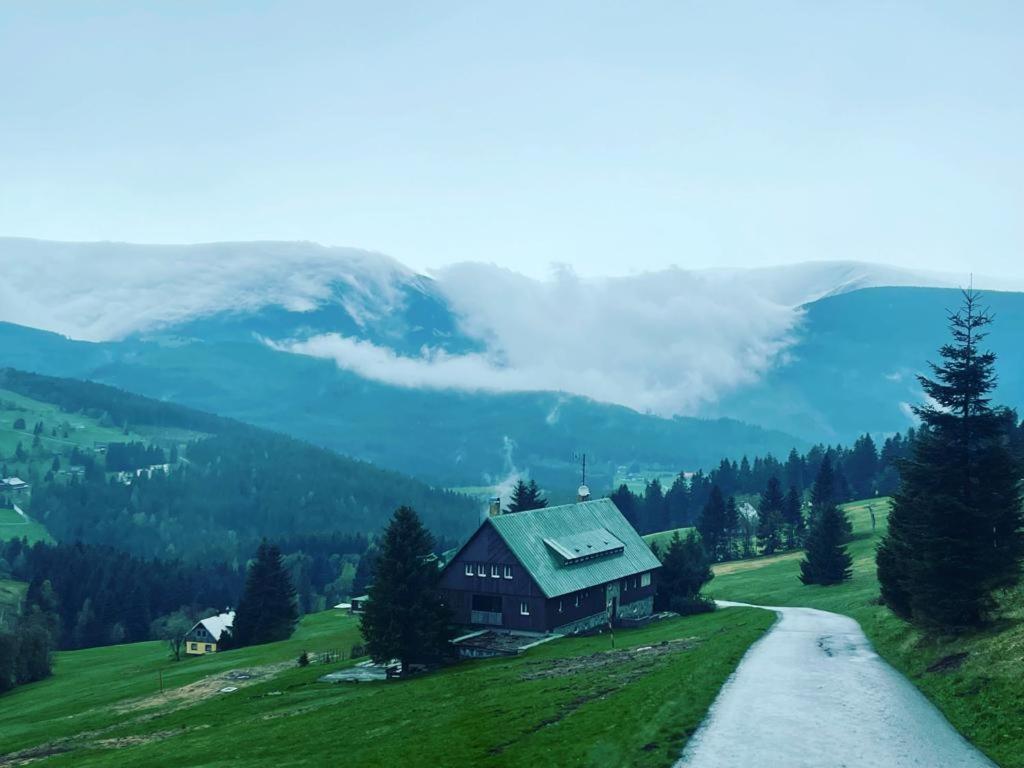 Hotel Oddech Pec pod Snezkou Esterno foto