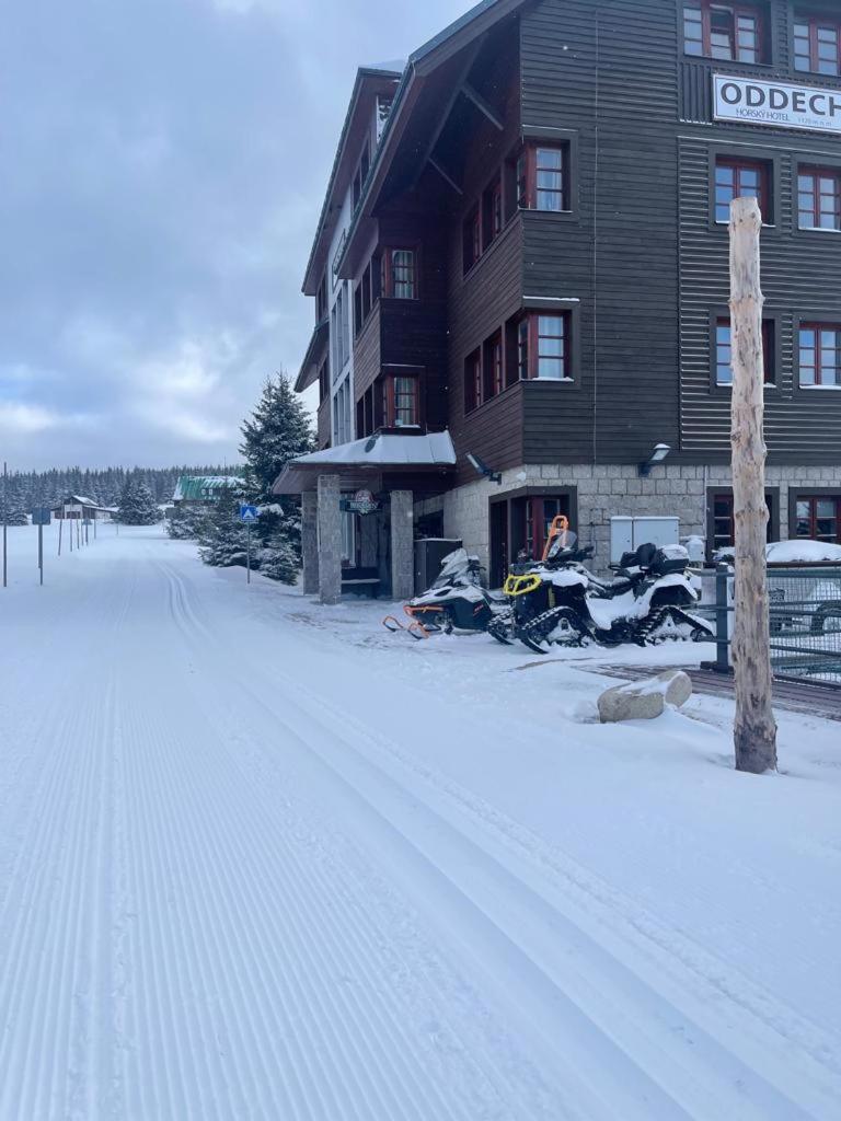 Hotel Oddech Pec pod Snezkou Esterno foto
